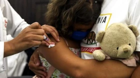 Cobertura vacinal completa contra covid em crianças não chega a 12%