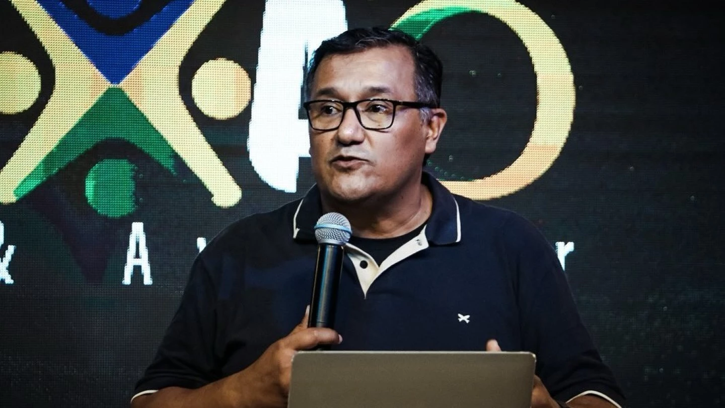 Terra de Adoradores abre 2024 com ministração do Apóstolo Gustavo Lara