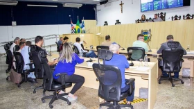 Câmara de Taubaté aprova revisão salarial dos servidores