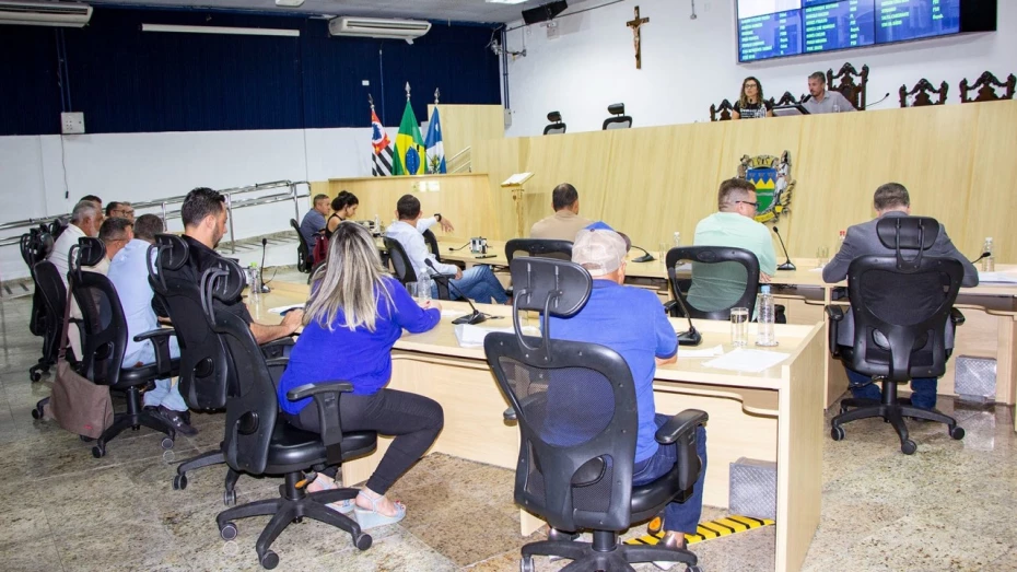 Câmara de Taubaté aprova revisão salarial dos servidores Câmara de Taubaté aprova revisão salarial dos servidores