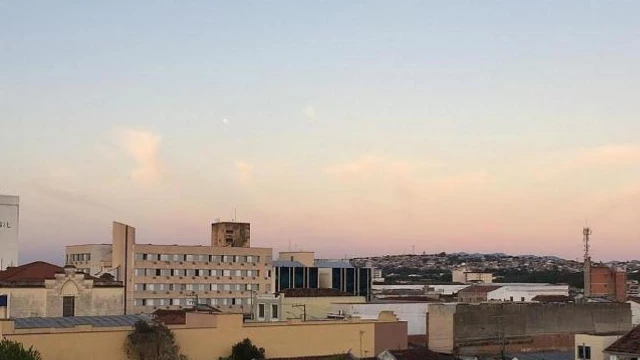 Céu abre, mas tempo segue instável no Vale do Paraíba
