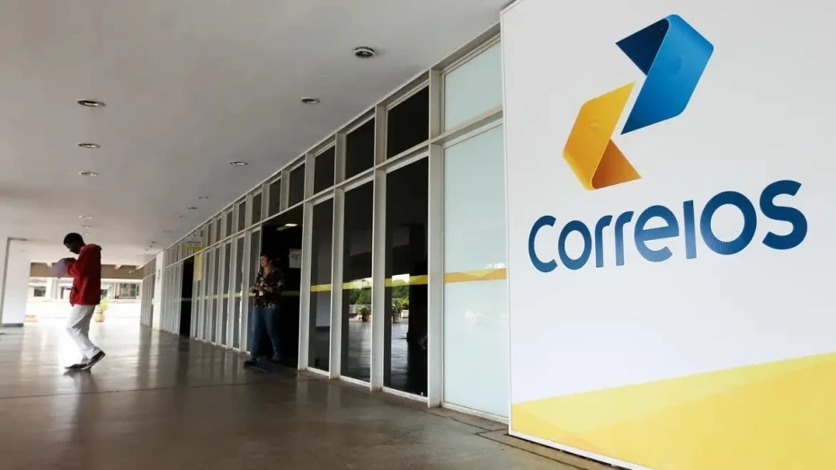 Correios atenderão a serviços da Caixa, como seguro-desemprego e FGTS Correios atenderão a serviços da Caixa, como seguro-desemprego e FGTS