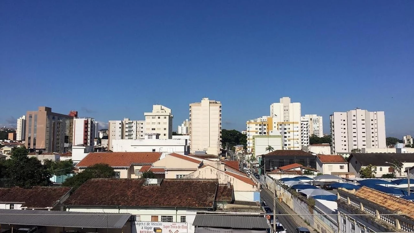 Fim de semana de temperaturas elevadas e chance de chuva no Vale do Paraíba
