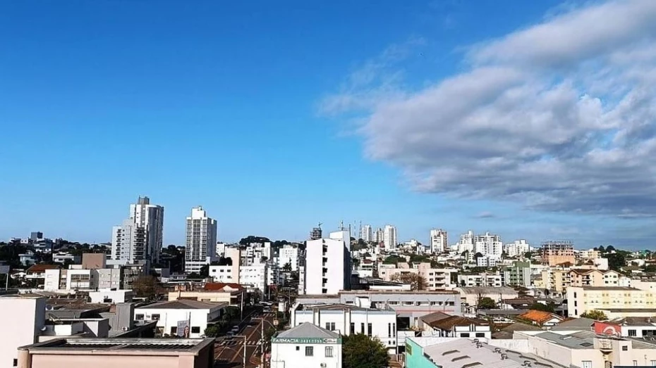 Nebulosidade aumenta e temperaturas recuam em Taubaté e região