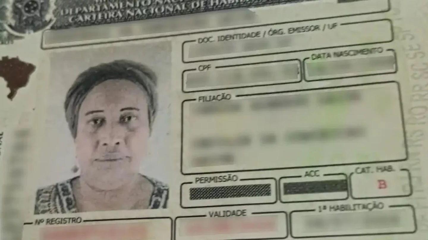 Foto da carteira de motorista poderá conter itens religiosos