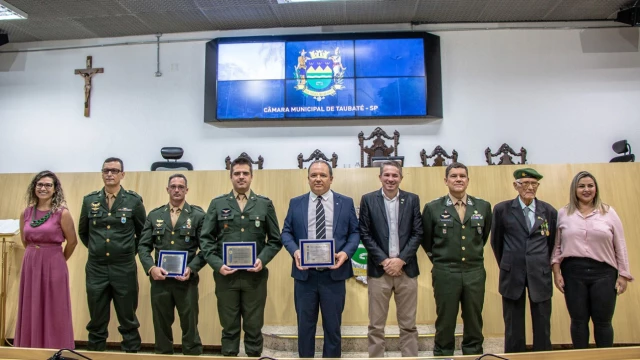Câmara de Taubaté tem semana com solenidade ao Dia do Exército