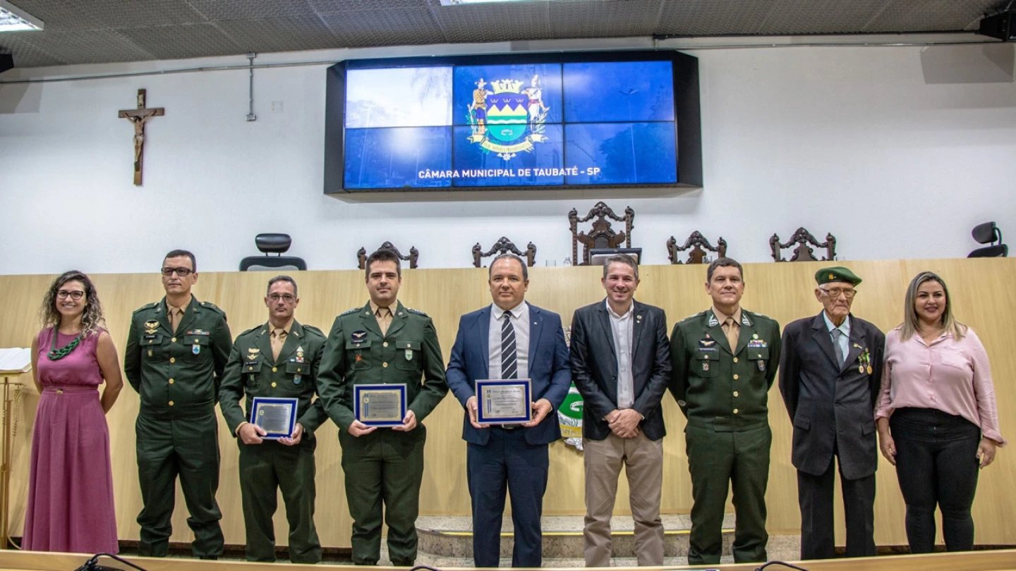 Câmara de Taubaté tem semana com solenidade ao Dia do Exército