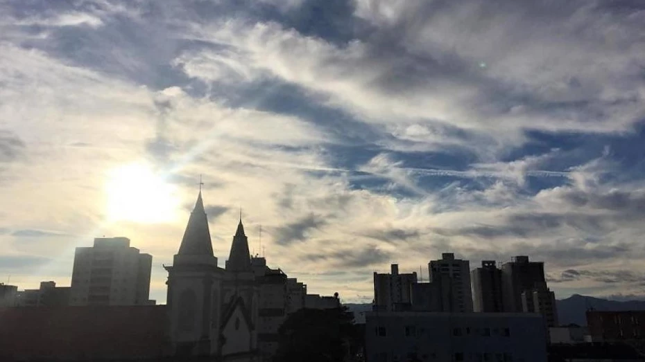 Tempo esquenta e Taubaté pode ter máxima de 30°C nesta terça-feira