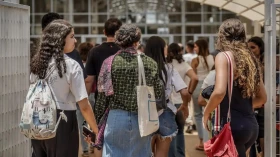 Pedidos de isenção da taxa do Enem podem ser feitos até sexta-feira