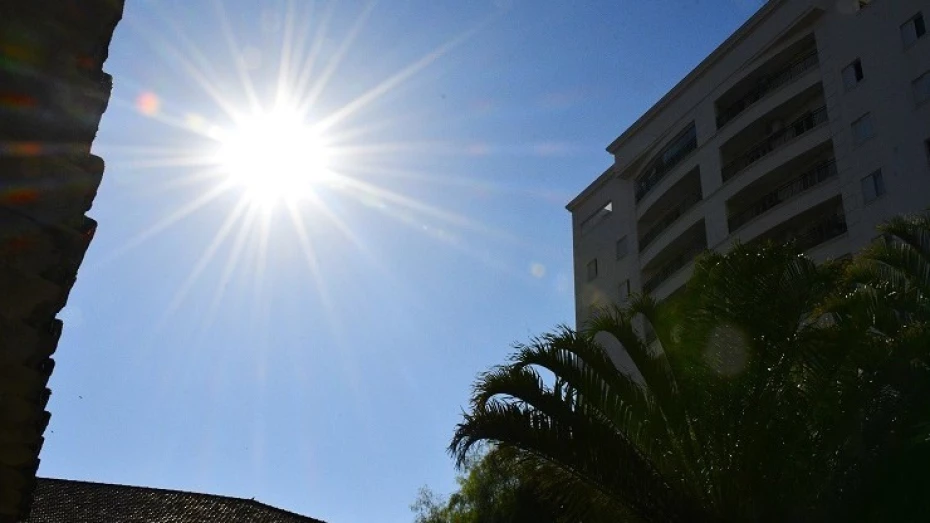 Pesquisadores da Unitau explicam ‘onda de calor’ e como ter boa noite de sono Pesquisadores da Unitau explicam ‘onda de calor’ e como ter boa noite de sono