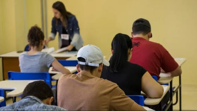 Etecs prorrogam prazo de inscrição para vestibulinho