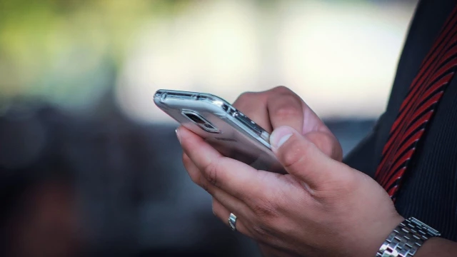PAT Taubaté oferece vagas de vendedor externo para empresa de telefonia