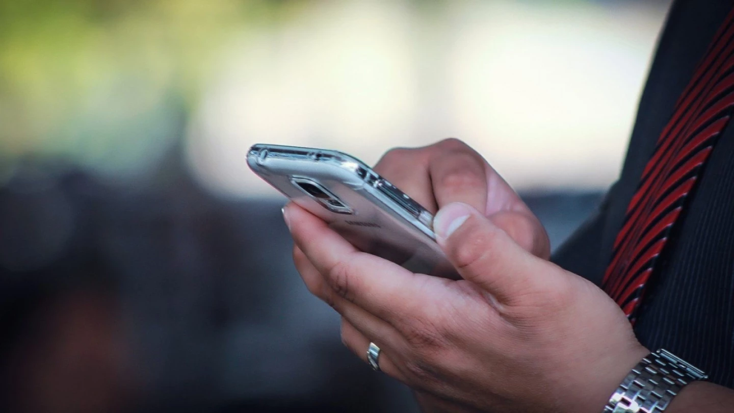 PAT Taubaté oferece vagas de vendedor externo para empresa de telefonia