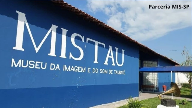 Mistau realiza sessões de cinema gratuitas em parceria com pontos MIS