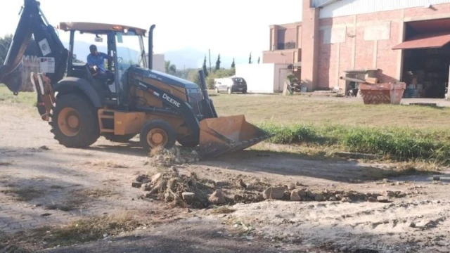 Prefeitura de Taubaté faz manutenção de galerias na cidade