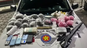 Homem é preso com fuzil e mais de três quilos de drogas em Taubaté