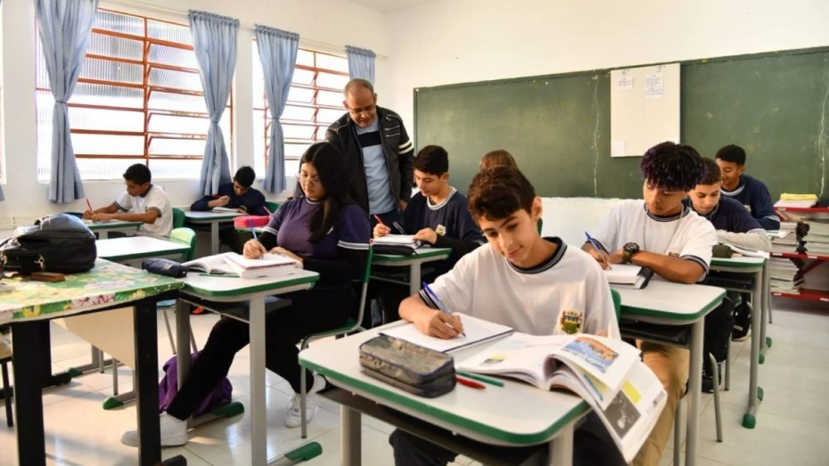 Taubaté sedia fórum municipal do Programa de Ensino Integral