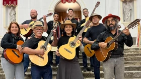 Orquestra de Violas Rio Abaixo apresenta show no Sesc Taubaté
