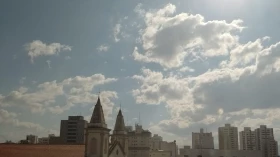 Tempo ensolarado e sem previsão de chuvas para este final de semana