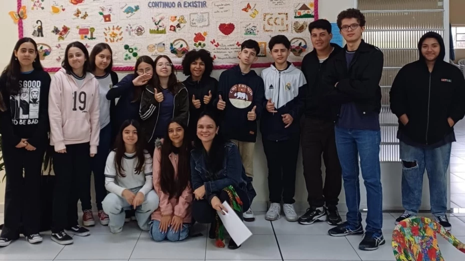 Alunos do Projeto “Protagonismo Juvenil” visitam Centro de Convivência do Idoso