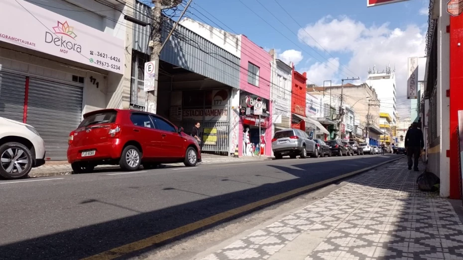 Comerciantes de Taubaté criam grupo de vigilância solidária para combater roubos