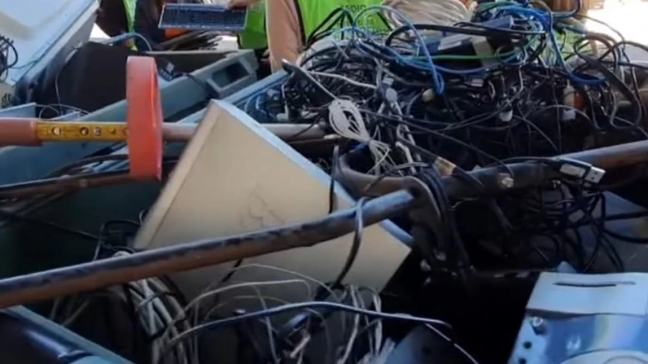 Mutirão recolhe lixo eletrônico em Taubaté