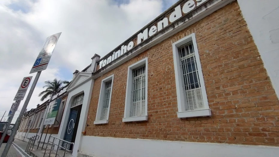 Centro Cultural de Taubaté apresenta exposição "Muros: Poéticas Existenciais" Centro Cultural de Taubaté apresenta exposição "Muros: Poéticas Existenciais"