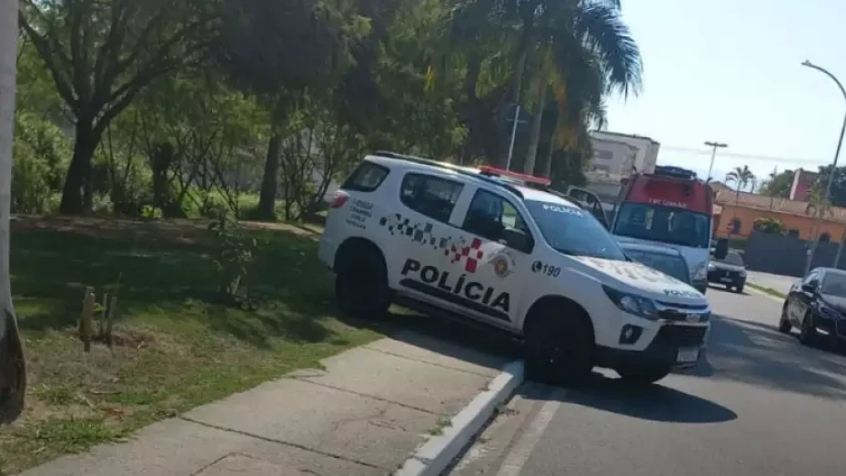 Homem é encontrado morto após cair em buraco em Taubaté