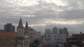 Semana começa com o tempo parcialmente nublado em Taubaté