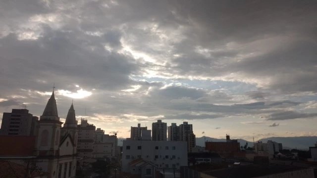 Sexta-feira deve ser parcialmente nublada em Taubaté