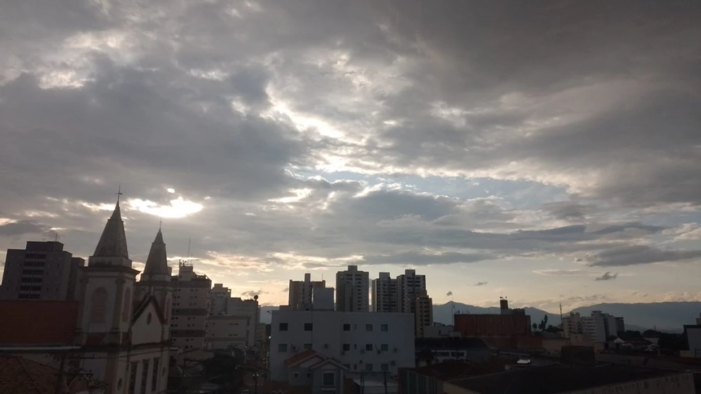 Sexta-feira deve ser parcialmente nublada em Taubaté