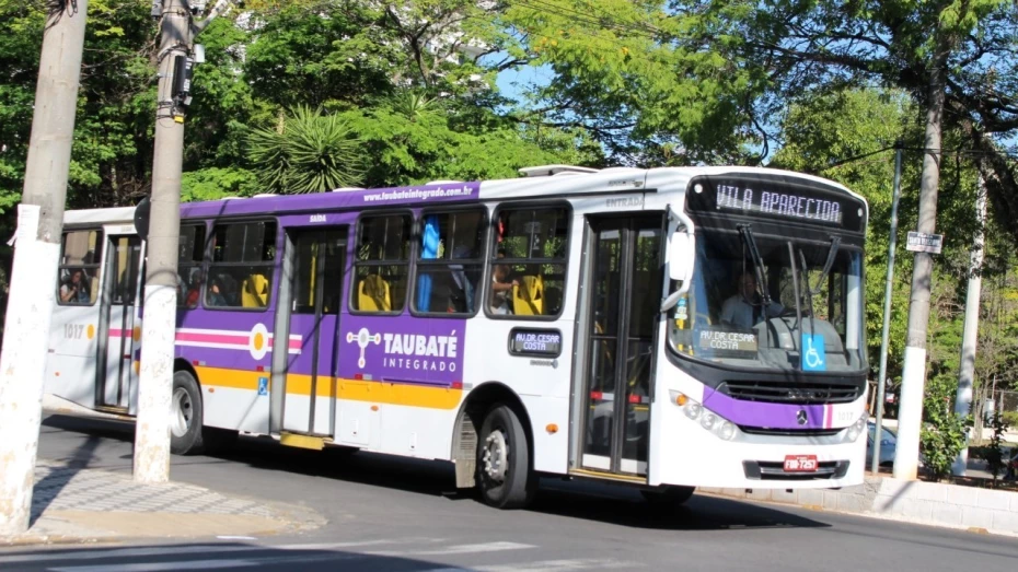 Trabalhadores do transporte público recebem reajuste salarial