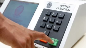 Eleitores podem mudar o local de votação Eleitores podem mudar o local de votação