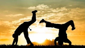 Centro Cultural Zumbiarte apresenta Capoeira no Taubaté Shopping