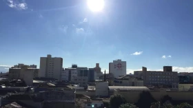 Domingo deve ser de sol o dia todo em Taubaté