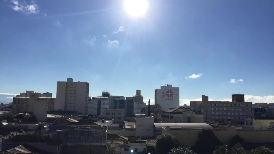 Domingo deve ser de sol o dia todo em Taubaté