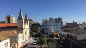 Sexta-feira é de sol com algumas nuvens em Taubaté