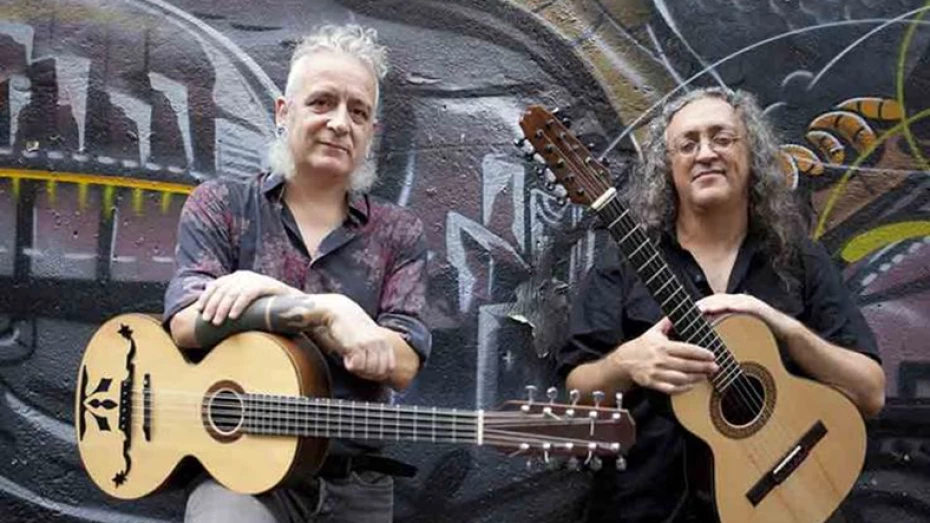 A Viola Caipira e a Viola Campaniça unem dois mundos no Palco do Sesc Taubaté A Viola Caipira e a Viola Campaniça unem dois mundos no Palco do Sesc Taubaté