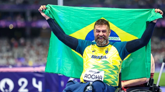 André Rocha faz história e conquista medalha de bronze nos Jogos Paralímpicos de Paris