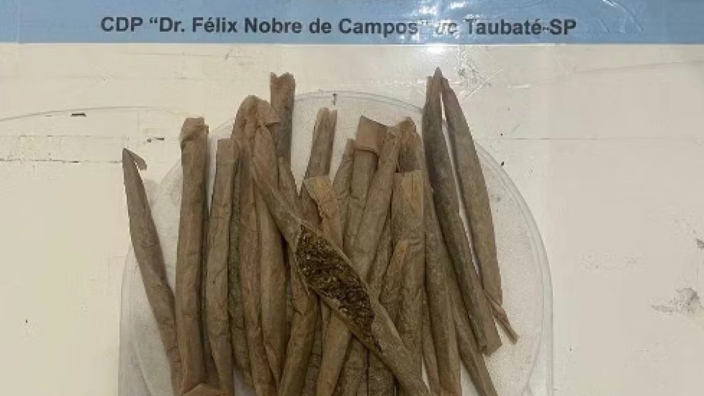Mulher é flagrada tentando entrar com drogas na Penitenciária de Taubaté