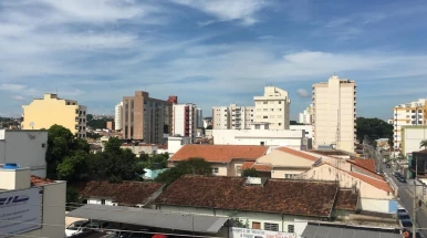 Sexta-feira é de sol em Taubaté