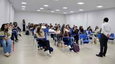 UNITAU abre concurso público com mais de 15 vagas para professores em Taubaté e Caraguatatuba