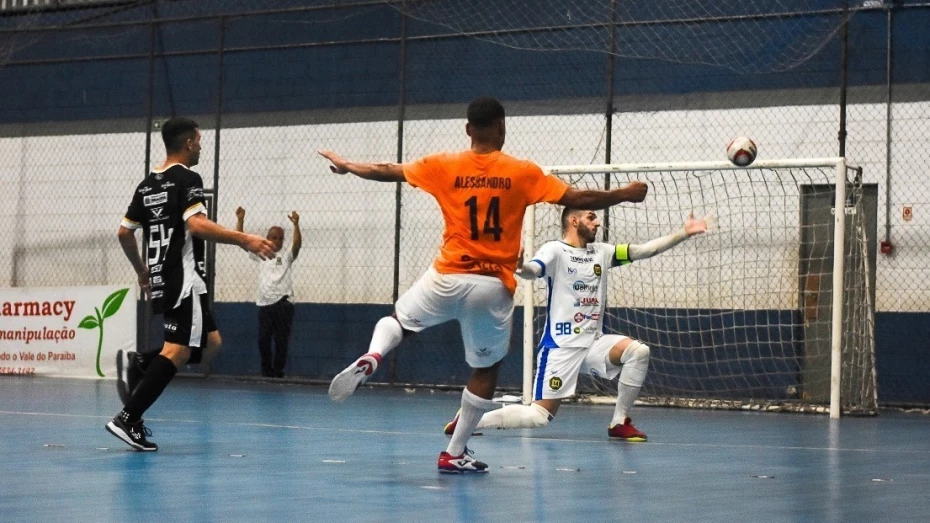 Taubaté Umbro Futsal enfrenta Viradouro fora de casa nesta quinta-feira