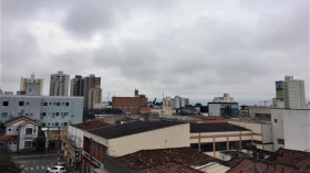 Sexta-feira é nublada e com muitas nuvens em Taubaté