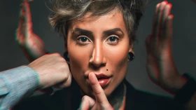 Sesc Taubaté e Unitau celebram com show de Luana Camarah