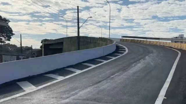 'Viaduto Torto' é reaberto em Taubaté após nove dias de interdição para obras