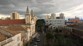 Sexta-feira é nublada e com temporais em Taubaté Sexta-feira é nublada e com temporais em Taubaté