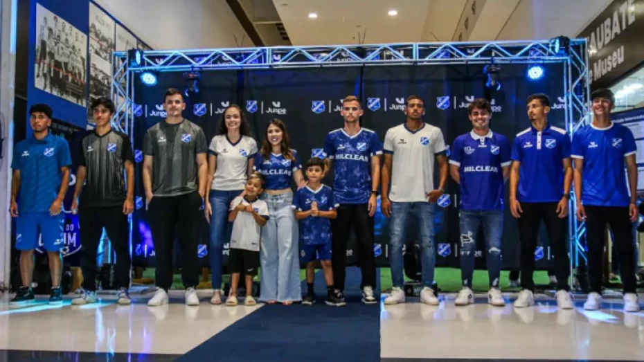 Taubaté apresenta novos uniformes para 2025 e anuncia novo fornecedor Taubaté apresenta novos uniformes para 2025 e anuncia novo fornecedor