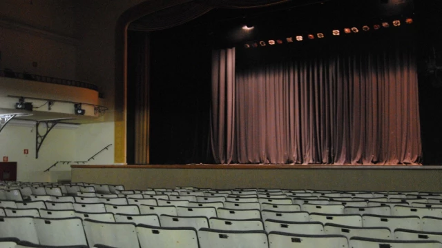Teatro Metrópole traz concerto de Natal e orquestra jovem em clima de rock e Rita Lee