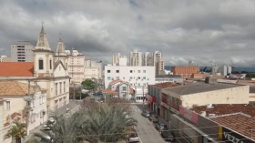 Quinta-feira deve ser parcialmente nublada e com chances de chuva à tarde em Taubaté